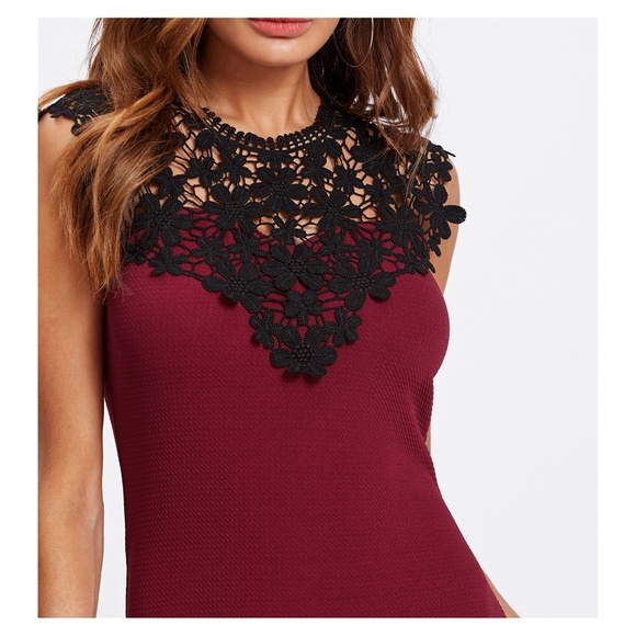 LAST ONE! Red Black Lace Neckline Bodycon Dress - Picture 5 of 5